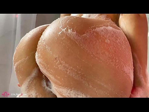 ❤️ Brunette si masturba a figa cù un vibratore per un orgasmu intensu in a doccia Video cazzo à porn co.desixxxtube.ru