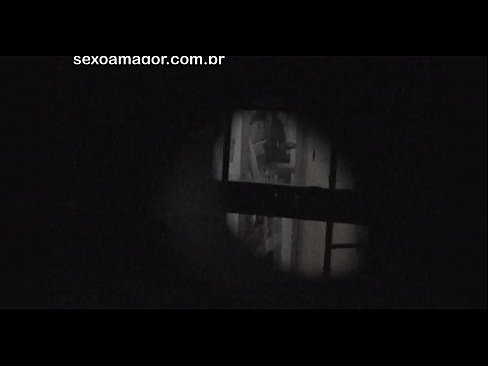 ❤️ Blondie hè videoregistrata in segretu da un voyeur di u quartieru nascostu daretu à i mattoni cavi Video cazzo à porn co.desixxxtube.ru
