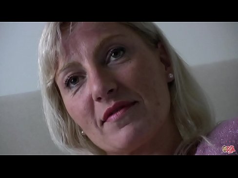 ❤️ A mamma chì avemu tutti fottutu... Signora, cumportatevi ! Video cazzo à porn co.desixxxtube.ru